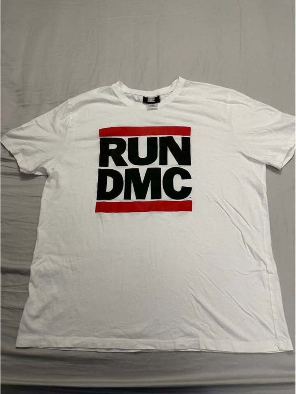Run DMC Graphic T-Shirt Mens Size XL
Used Like New $30